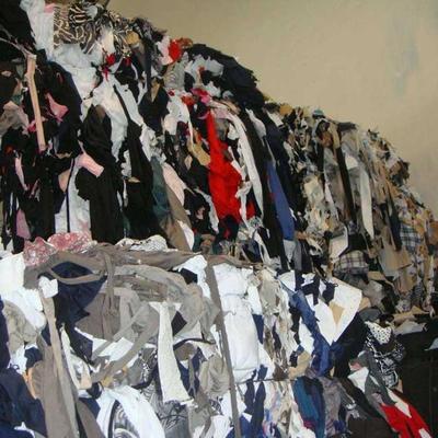 線上咨詢 太倉廢舊布料回收價格 窗簾布 舊衣服 來財物資