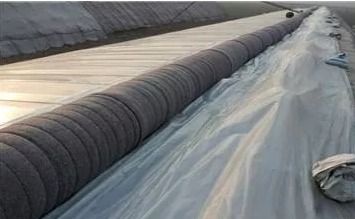 回收利用 廢舊布料縫起來 罩在棚上遮太陽